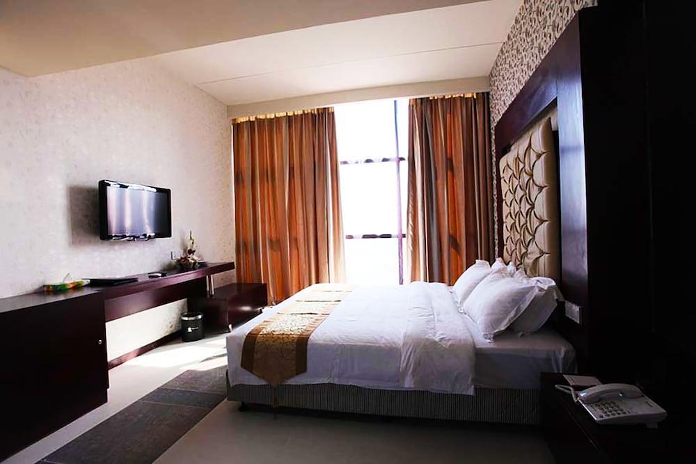 Hotel The Cox Today Koks Badźar Zewnętrze zdjęcie